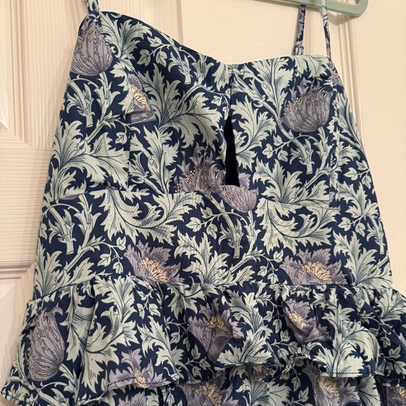 Tuckernuck HYACINTH HOUSE Blue Leafy Floral Maeve Midi Dress - Picture 6 of 9